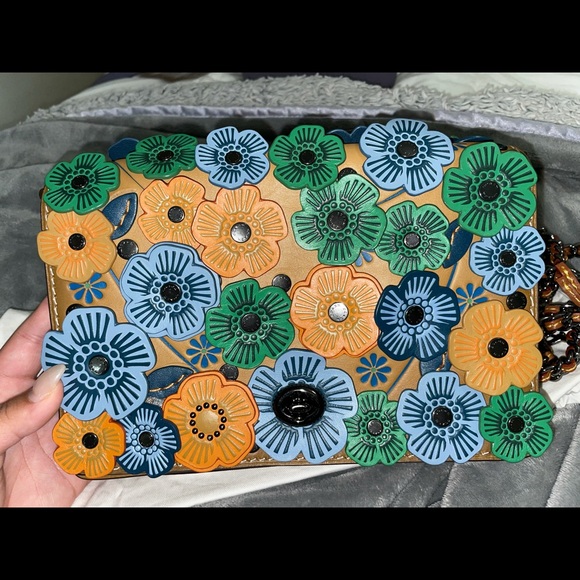 Coach 1941 Tea Rose Dinky 24 🍀 - Picture 9 of 11